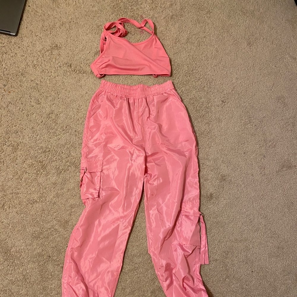 pink bra crop top and cargo pants set!